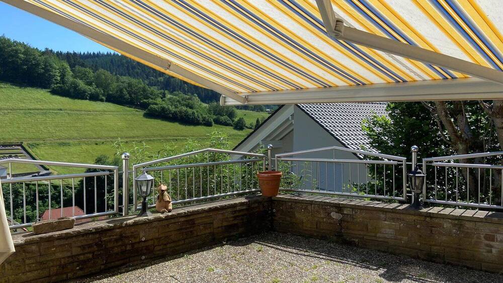Einfamilienhaus Bad Peterstal-Griesbach Bad Griesbach - 9 Zimmer, 310 m&sup2;, 1.500&euro; | Angebot:26859323