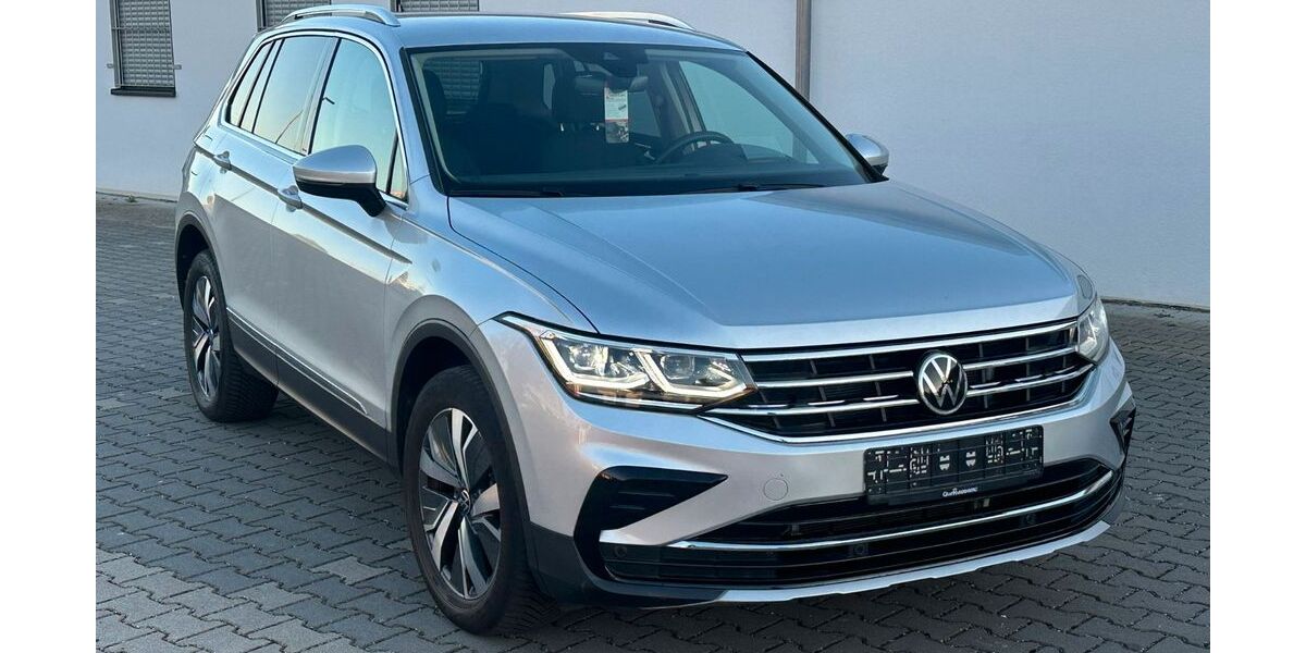 VW Tiguan 33.789 km 25.790 &euro; Herbolzheim 79336