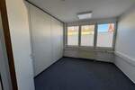 Gewerbeobjekt Oberkirch - 4 Zimmer, 81 m&sup2;, 640&euro; | Angebot:25730413