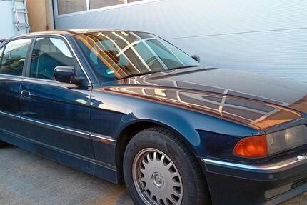 BMW 735 224.000 km 4.000 &euro; Offenburg 77654