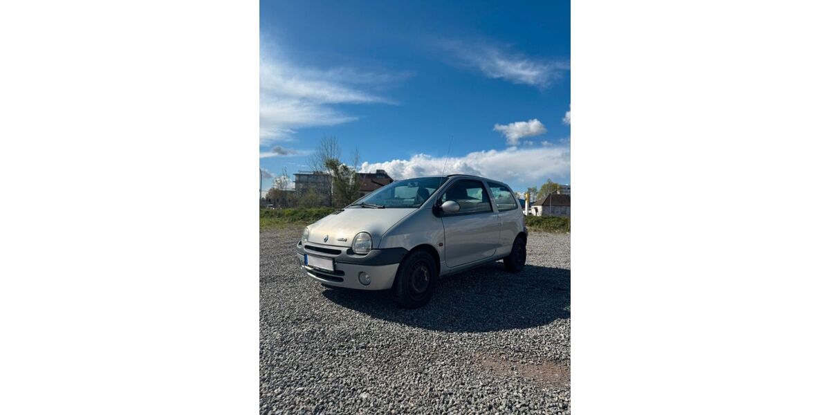 Renault Twingo 85.000 km 1.900 &euro; Offenburg 77656