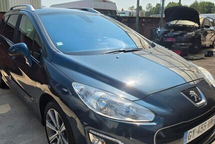 Peugeot 308 153.000 km 4.300 &euro; Kehl 77694