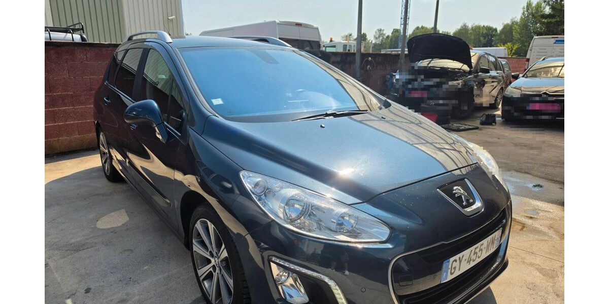 Peugeot 308 153.000 km 4.300 &euro; Kehl 77694