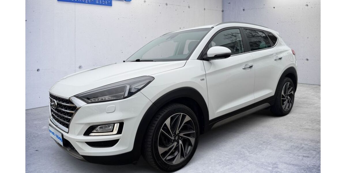 Hyundai TUCSON 104.412 km 21.490 &euro; Offenburg- Industriegebiet Elgersweier-Nord 77656