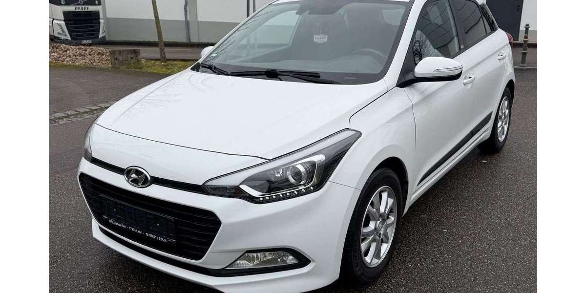 Hyundai i20 150.000 km 7.799 &euro; Lahr/Schwarzwald 77933