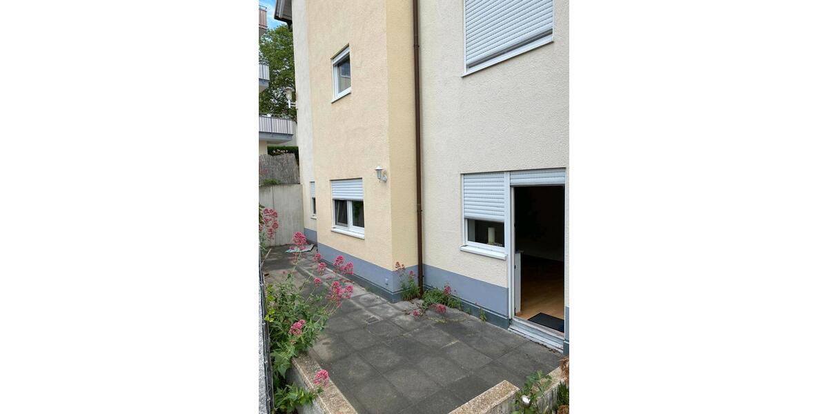 Etagenwohnung Lahr (Schwarzwald) - 2 Zimmer, 87 m&sup2;, 275.000&euro; | Angebot:23220493