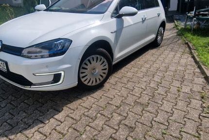 VW Golf 42.000 km 9.800 &euro; Lichtenau 77839
