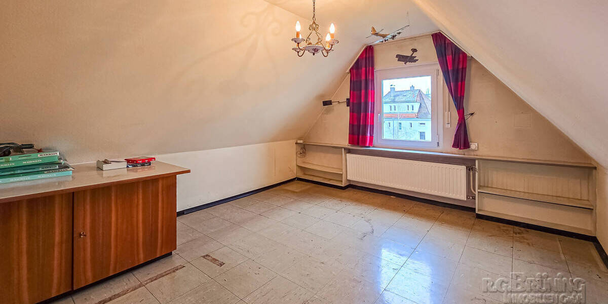 Mehrfamilienhaus, Wohnhaus Kehl - 9 Zimmer, 214 m&sup2;, 699.000&euro; | Angebot:25694405