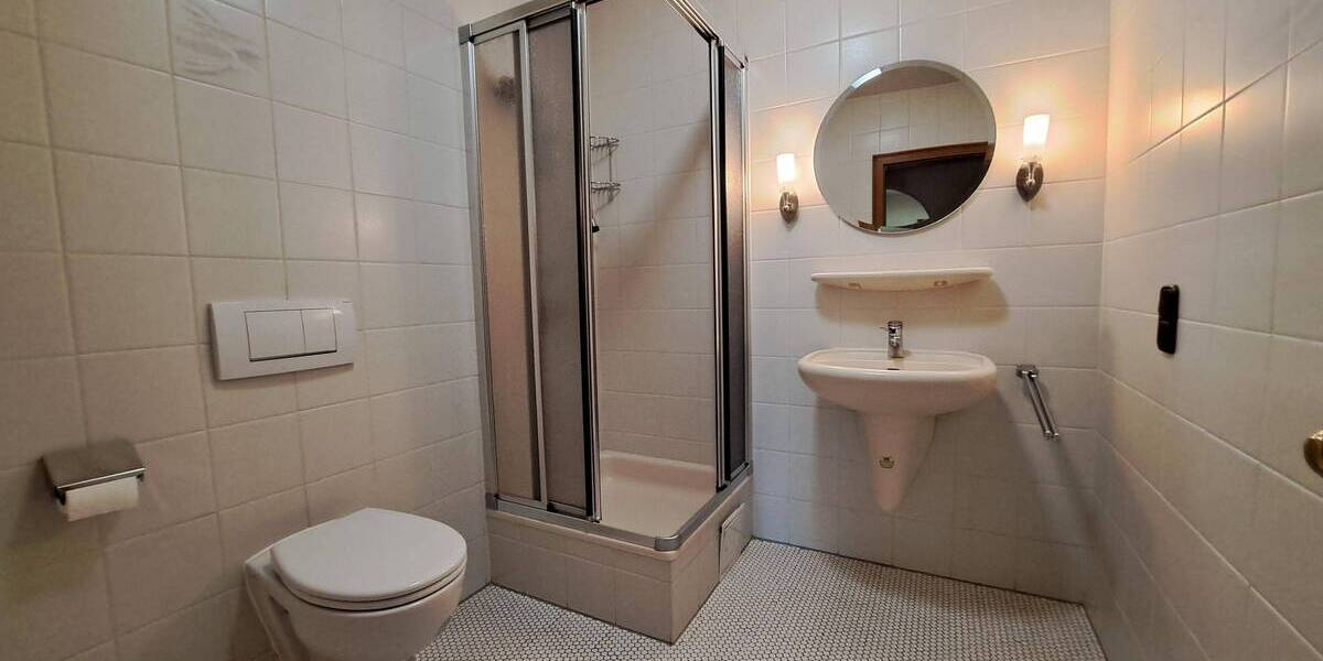 Mehrfamilienhaus, Wohnhaus Lahr - 6 Zimmer, 225 m&sup2;, 649.000&euro; | Angebot:25778876