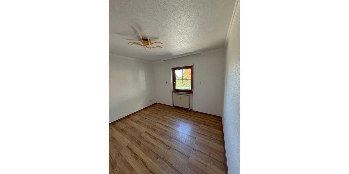 Etagenwohnung Renchen - 3 Zimmer, 70 m&sup2;, 259.000&euro; | Angebot:25936065