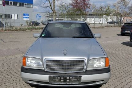 Mercedes-Benz C 180 332.775 km 1.150 &euro; Bühl 77815