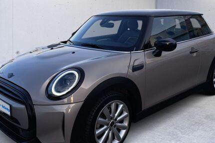 Mini Cooper 36.300 km 23.990 &euro; Offenburg- Industriegebiet Elgersweier-Nord 77656