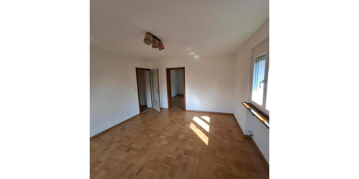 Etagenwohnung Schuttertal - 4 Zimmer, 115 m&sup2;, 1.450&euro; | Angebot:25418105