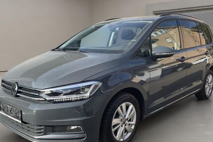VW Touran 19.763 km 33.950 &euro; Haslach im Kinzigtal 77716