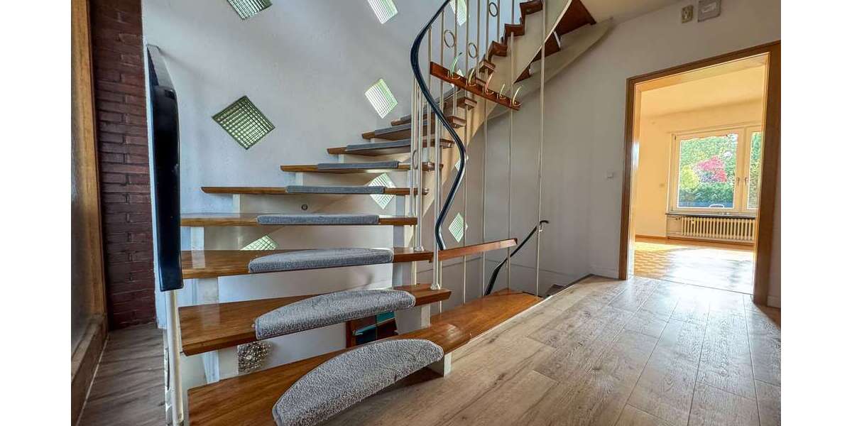 Einfamilienhaus Kehl - 8 Zimmer, 198 m&sup2;, 643.000&euro; | Angebot:23435465