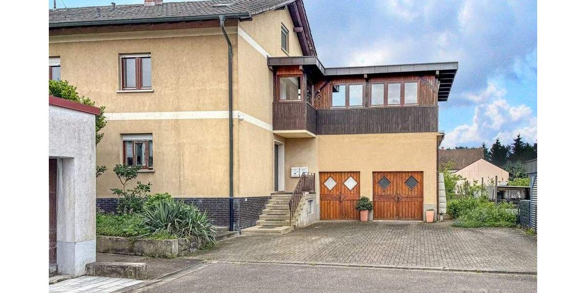 Mehrfamilienhaus, Wohnhaus Hohberg / Hofweier Hofweier - 9 Zimmer, 155 m&sup2;, 399.000&euro; | Angebot:25694407