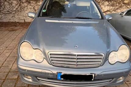 Mercedes-Benz C 180 165.000 km 1.000 &euro; Offenburg 77652