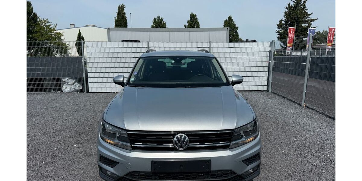 VW Tiguan 221.877 km 11.800 &euro; KEHL 77694