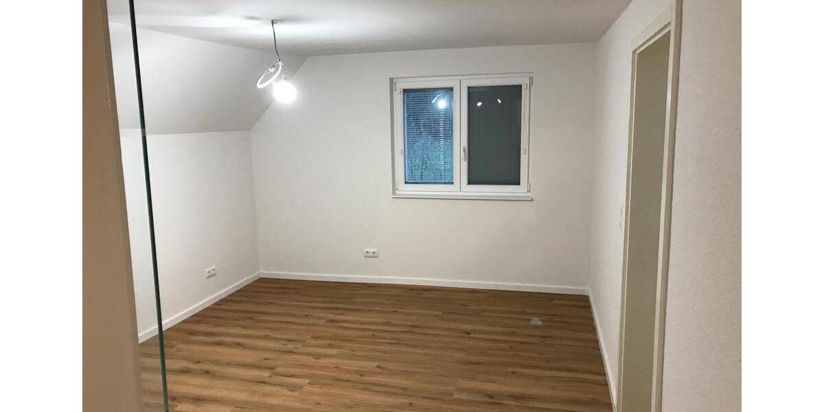 Einfamilienhaus Oberkirch - 5 Zimmer, 120 m&sup2;, 1.820&euro; | Angebot:27617800