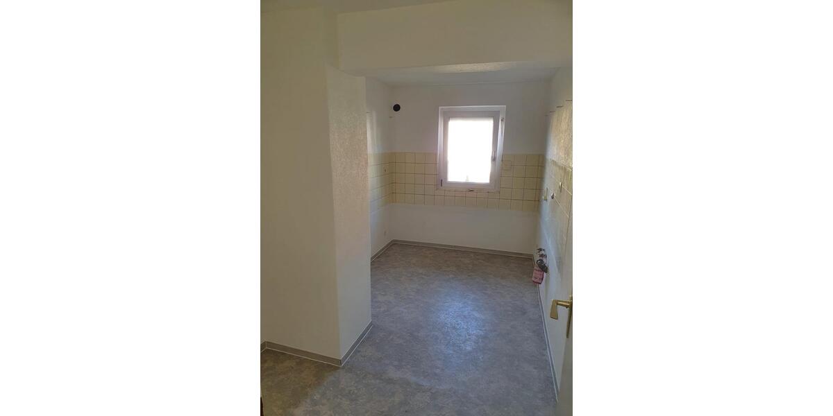 Etagenwohnung Lahr (Schwarzwald) - 3 Zimmer, 80 m&sup2;, 1.100&euro; | Angebot:25589640