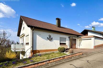 Haus Lauf - 6 Zimmer, 134 m&sup2;, 369.000&euro; | Angebot:25904107