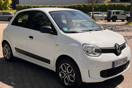Renault Twingo 54.500 km 7.490 &euro; Offenburg 77654