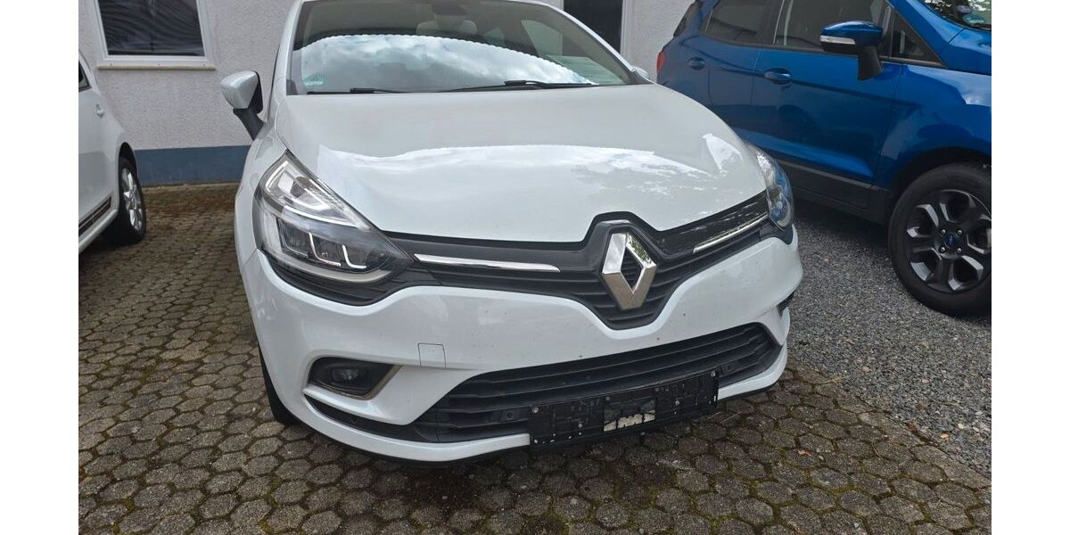 Renault Clio 107.000 km 8.500 &euro; Appenweier Nesselried 77767