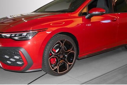 VW Golf 9.876 km 39.984 &euro; Offenburg 77652