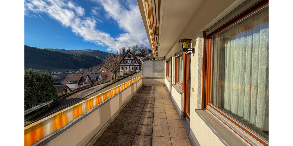 Große Wohnung mit kleiner Einliegerwohnung - Etagenwohnung Bad Peterstal-Griesbach / Bad Peterstal Bad Peterstal | Angebot:26697750