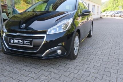 Peugeot 208 40.250 km 8.890 &euro; Offenburg 77654