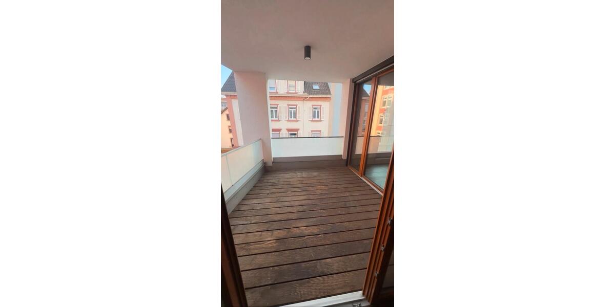 Etagenwohnung Offenburg Rammersweier - 3 Zimmer, 82 m&sup2;, 1.400&euro; | Angebot:25935946