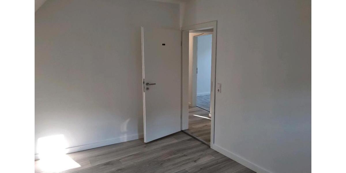 Etagenwohnung Willstätt - 5 Zimmer, 11 m&sup2;, 450&euro; | Angebot:24408252