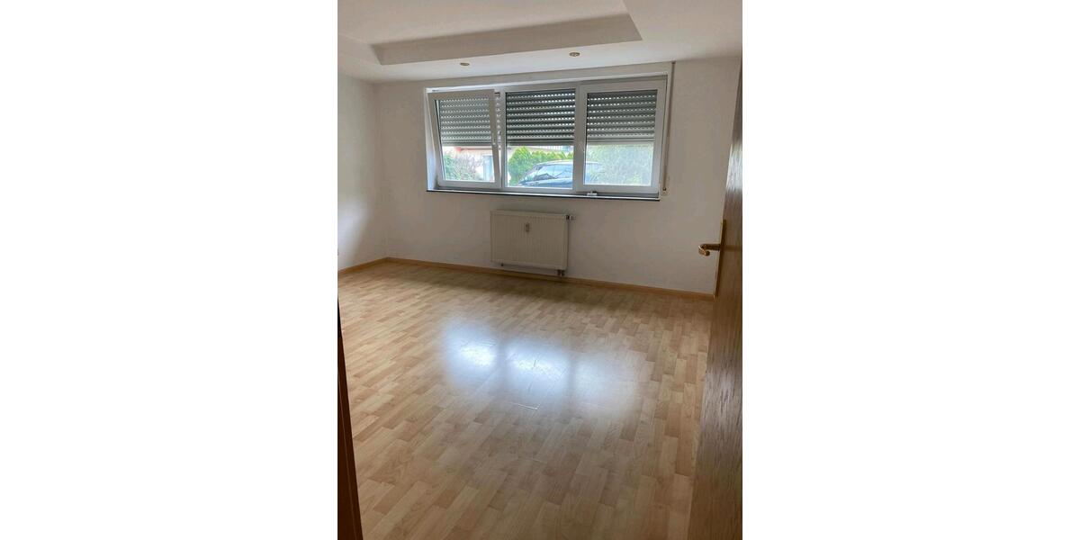 Etagenwohnung Lahr (Schwarzwald) - 2 Zimmer, 87 m&sup2;, 275.000&euro; | Angebot:23220493