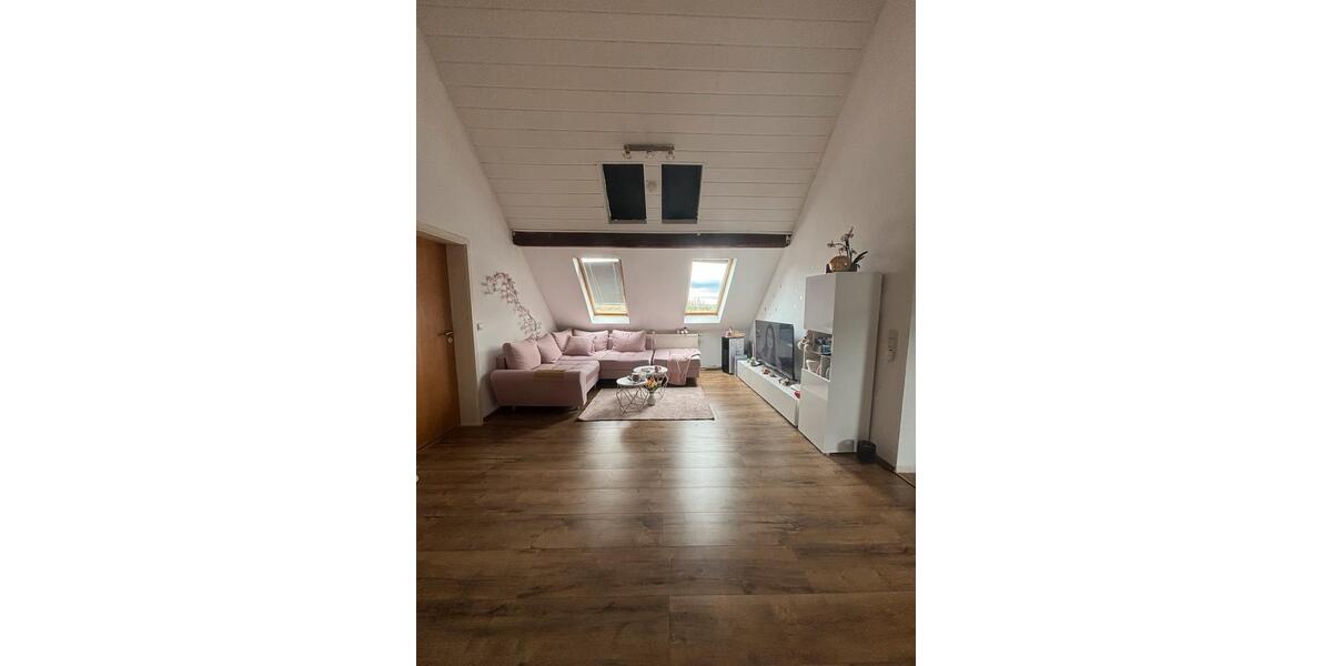 Dachgeschoßwohnung Lahr (Schwarzwald) - 3 Zimmer, 70 m&sup2;, 1.000&euro; | Angebot:26033404