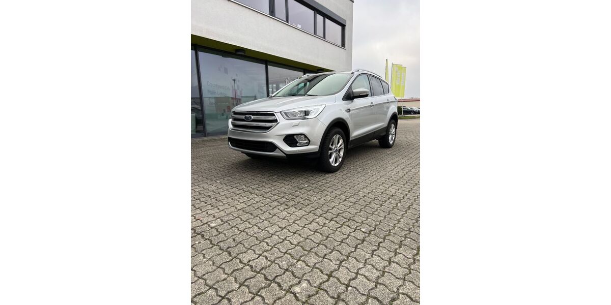 Ford Kuga 64.555 km 14.999 &euro; Achern 77855