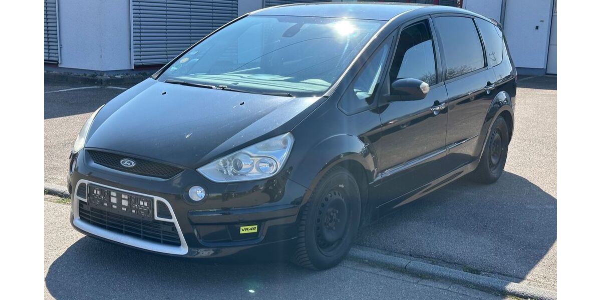 Ford S-Max 213.000 km 3.950 &euro; Lahr 77933
