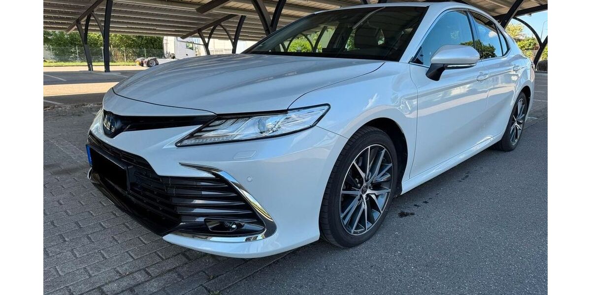 Toyota Camry 91.000 km 30.990 &euro; Lahr 77933
