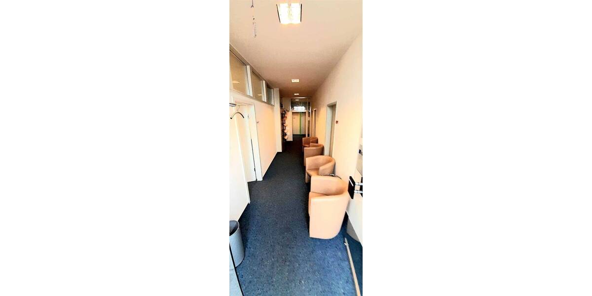Gewerbeobjekt Offenburg Stadtmitte - 3 Zimmer, 125 m&sup2;, 1.200&euro; | Angebot:25664949