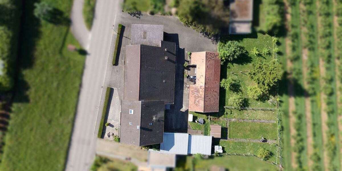Einfamilienhaus Bühl - 7 Zimmer, 200 m&sup2;, 900.000&euro; | Angebot:26610533