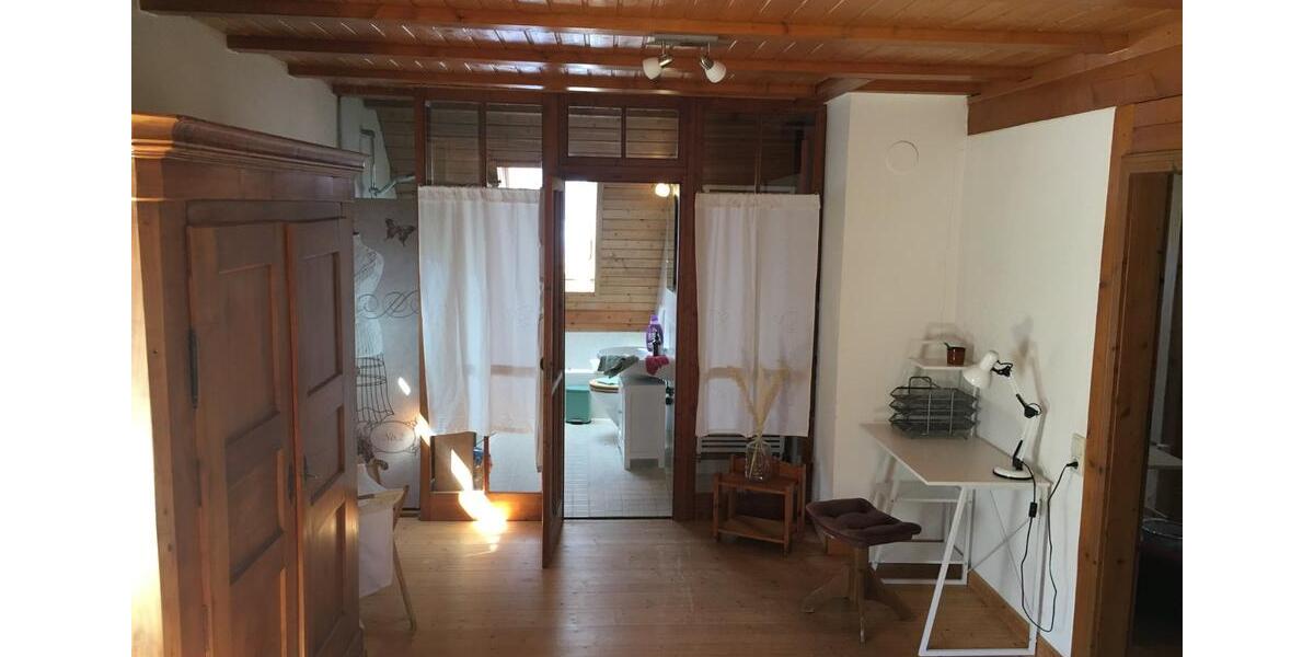 Etagenwohnung Hohberg - 7 Zimmer, 155 m&sup2;, 1.050&euro; | Angebot:25256441