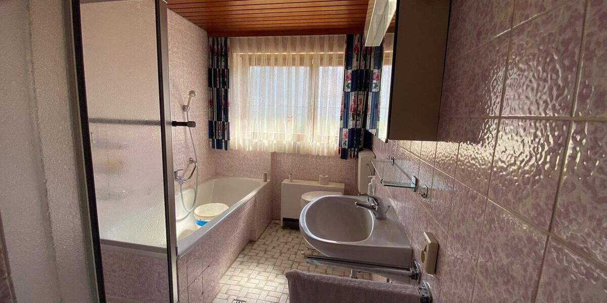 Mehrfamilienhaus, Wohnhaus Oberkirch Bottenau - 1 Zimmer, 235 m&sup2;, 540.000&euro; | Angebot:25703667