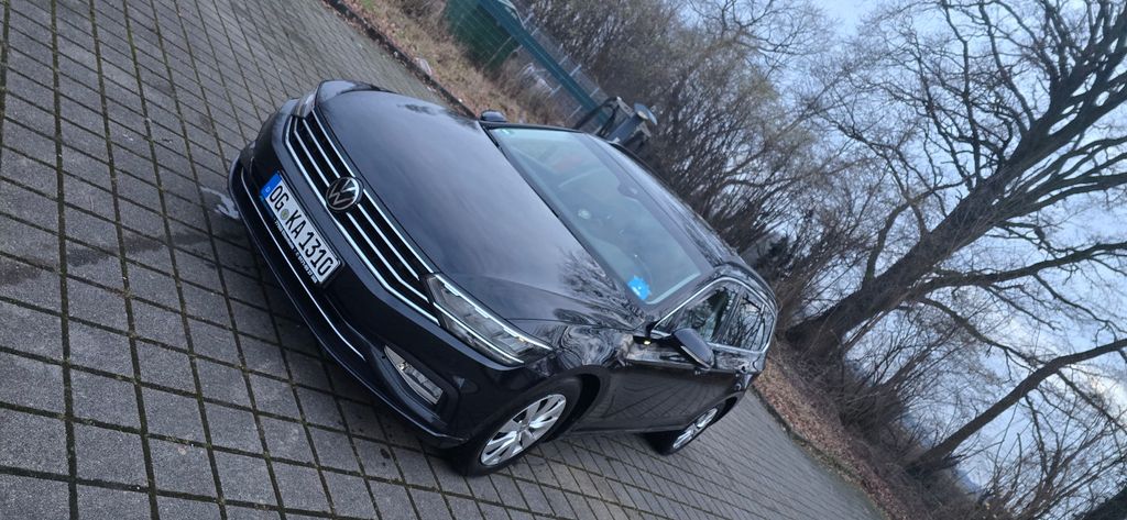 VW Passat Variant 218.000 km 14.900 &euro; Kippenheim 77971