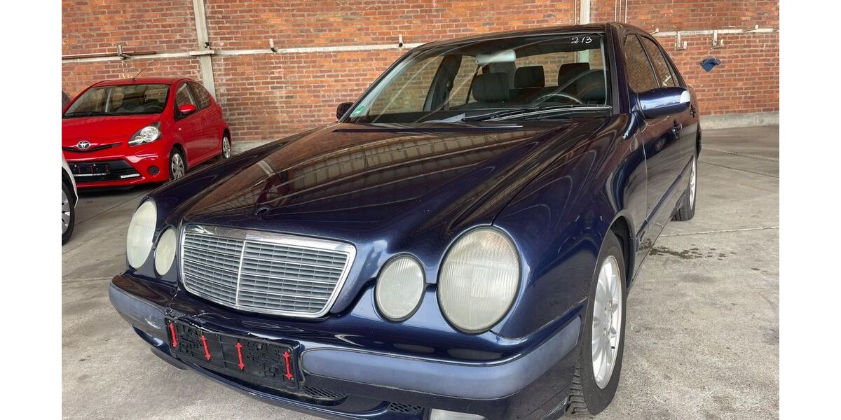 Mercedes-Benz E 220 280.500 km 2.499 &euro; Herbolzheim 79336