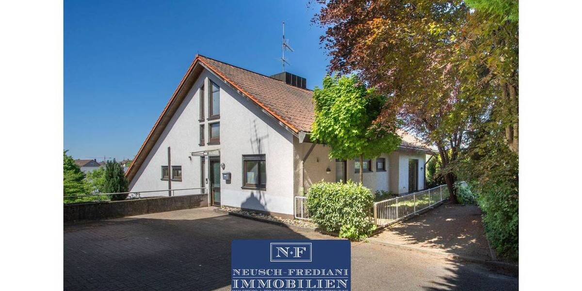 Etagenwohnung Lahr - 6 Zimmer, 222 m&sup2;, 465.000&euro; | Angebot:26641776