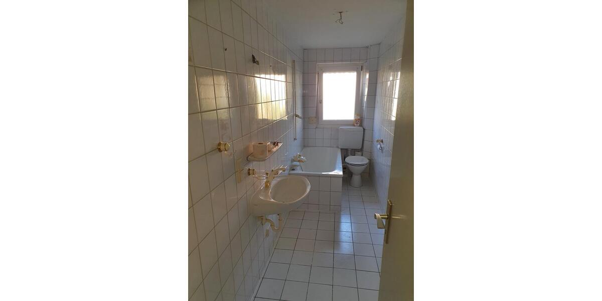 Etagenwohnung Lahr (Schwarzwald) - 3 Zimmer, 80 m&sup2;, 1.100&euro; | Angebot:25589640
