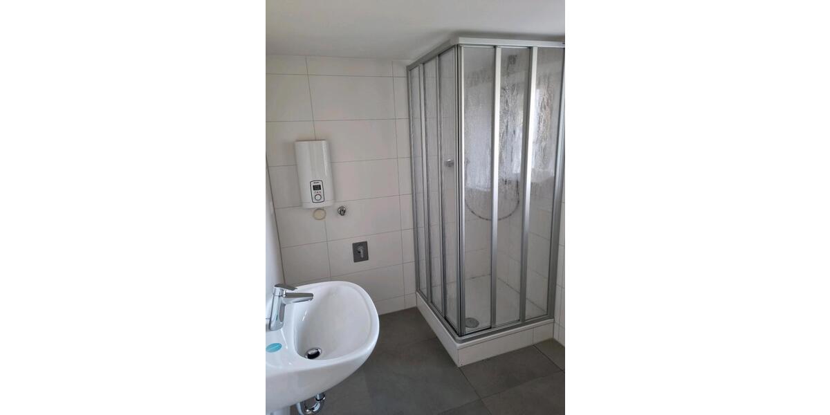 Etagenwohnung Willstätt - 5 Zimmer, 11 m&sup2;, 450&euro; | Angebot:24408252