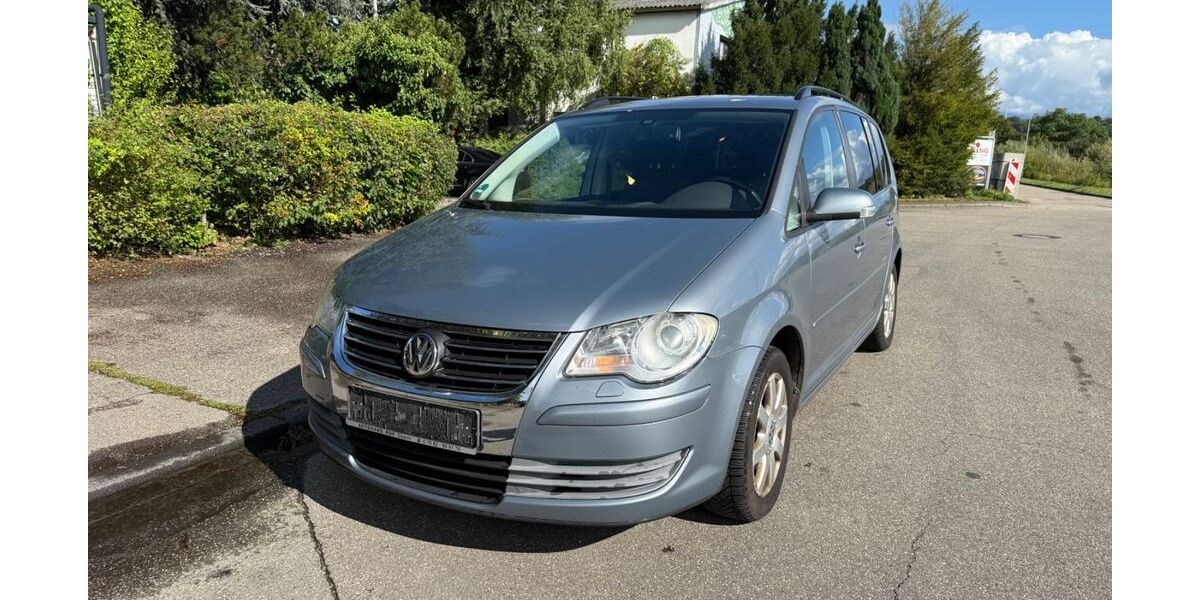 VW Touran 156.000 km 2.499 &euro; lahr 77933
