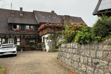 Haus Offenburg Fessenbach - 8 Zimmer, 200 m&sup2;, 550.000&euro; | Angebot:26203229