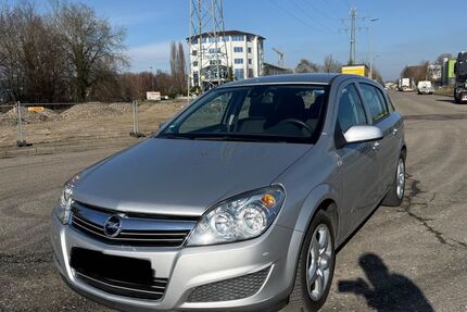 Opel Astra 153.000 km 2.999 &euro; lahr 77933