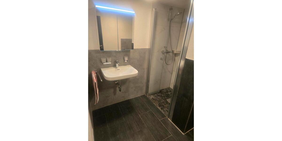 Erdgeschoßwohnung Zell am Harmersbach - 3 Zimmer, 110 m&sup2;, 1.250&euro; | Angebot:25170904